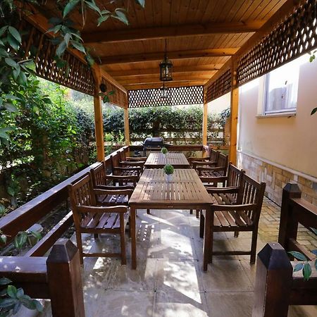 Pine-Tree Apt W/ Private Garden 50 M From The Sea Golem  Zewnętrze zdjęcie
