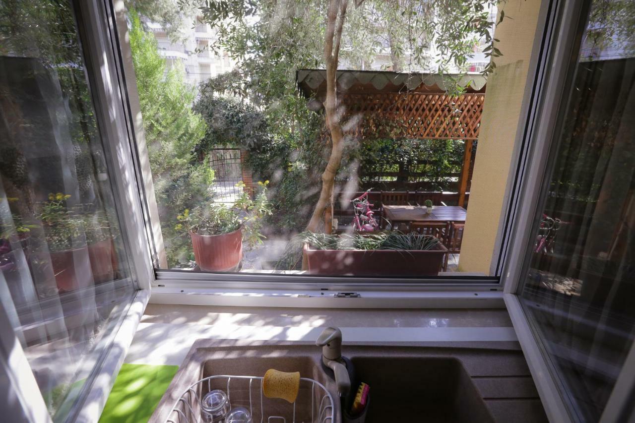 Pine-Tree Apt W/ Private Garden 50 M From The Sea Golem  Zewnętrze zdjęcie