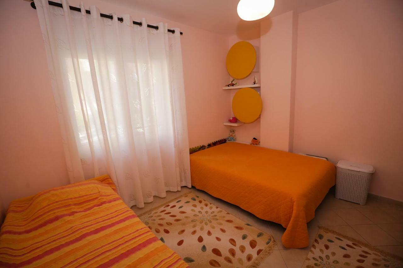 Pine-Tree Apt W/ Private Garden 50 M From The Sea Golem  Zewnętrze zdjęcie